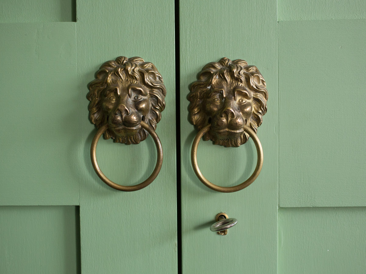 REGENCY TOWN HOUSE GUEST BEDROOM